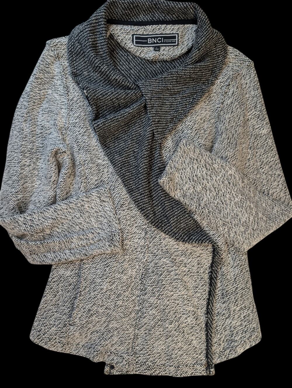 BNCI Blanc Noir Full Asymmetrical Zip Cardigan Sweater Black White Large Soft